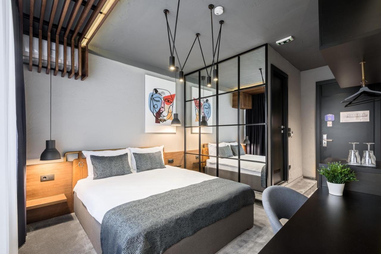 7 Rooms Suites Belgrád Kültér fotó